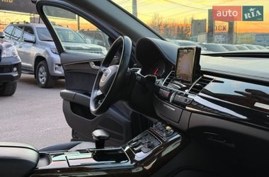 Седан Audi A8 2017 в Харкові