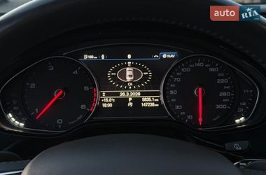 Седан Audi A8 2017 в Харкові
