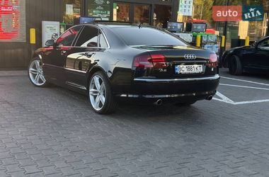 Седан Audi A8 2006 в Жовкві