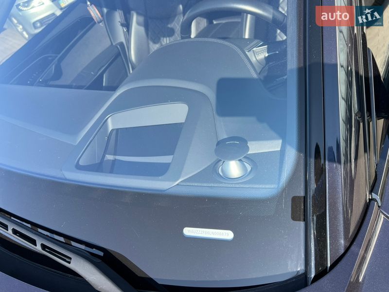 Седан Audi A8 2019 в Полтаве