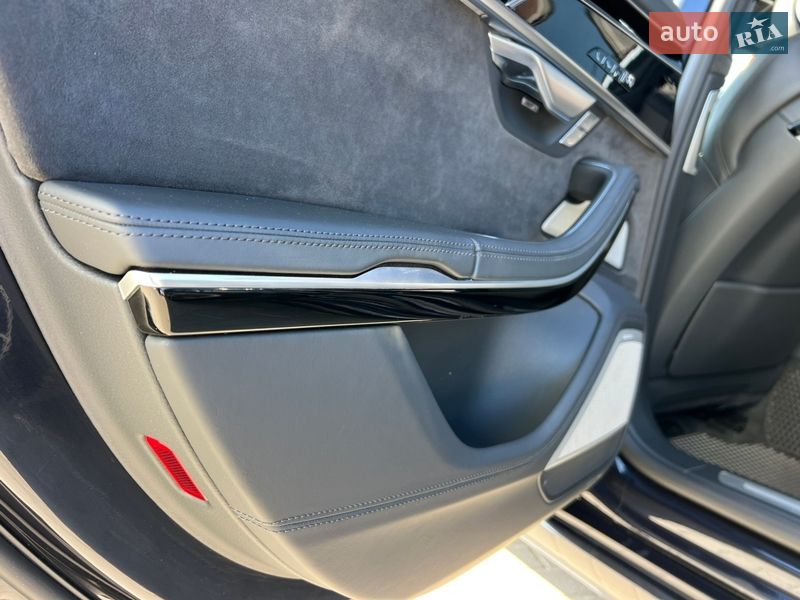 Седан Audi A8 2019 в Полтаве