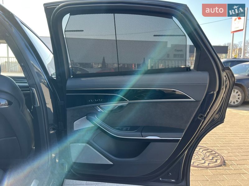 Седан Audi A8 2019 в Полтаве