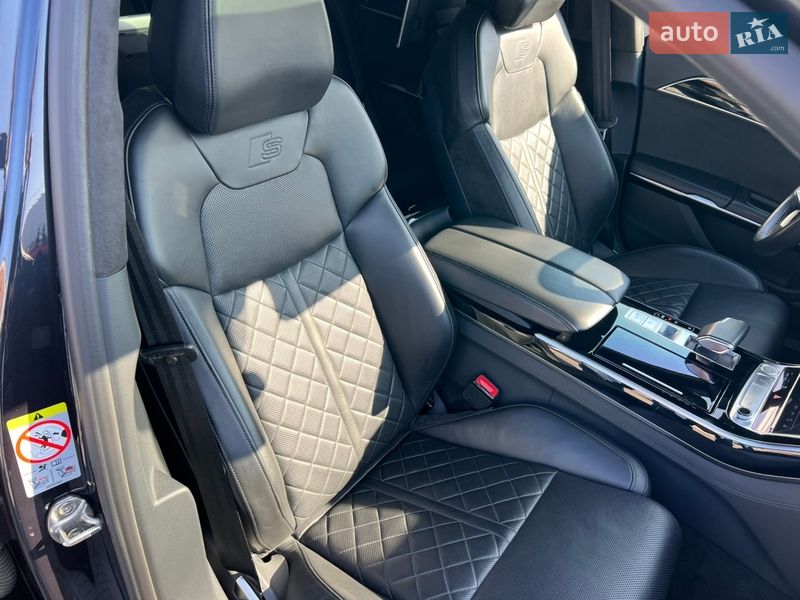 Седан Audi A8 2019 в Полтаве