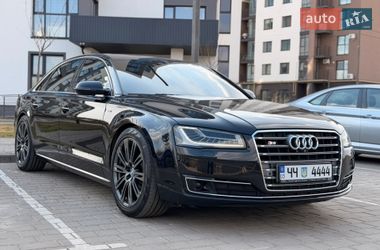 Седан Audi A8 2015 в Луцке