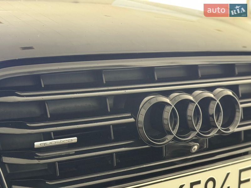 Седан Audi A8 2012 в Николаеве