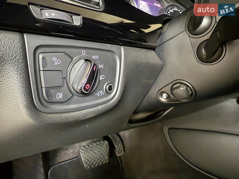Седан Audi A8 2012 в Николаеве