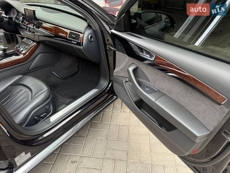 Седан Audi A8 2012 в Николаеве