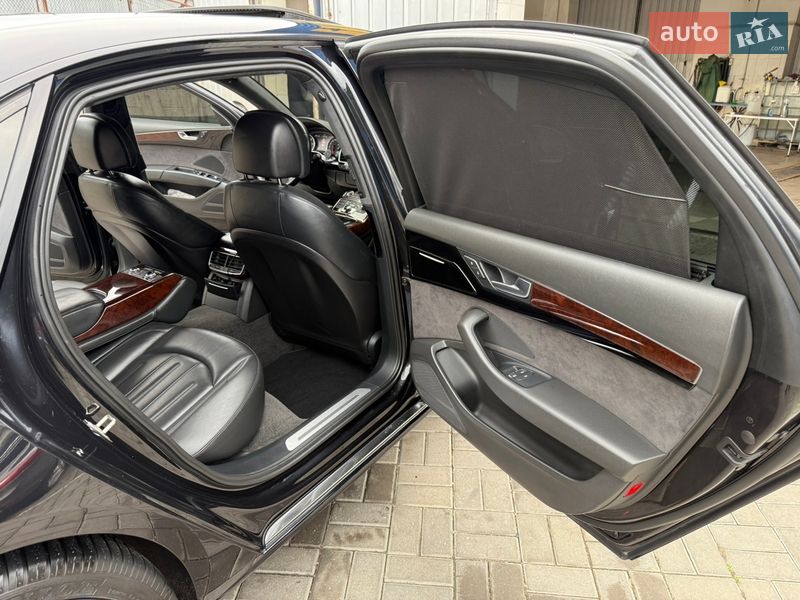 Седан Audi A8 2012 в Николаеве