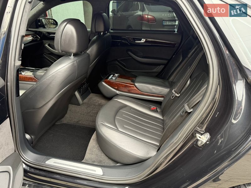 Седан Audi A8 2012 в Николаеве