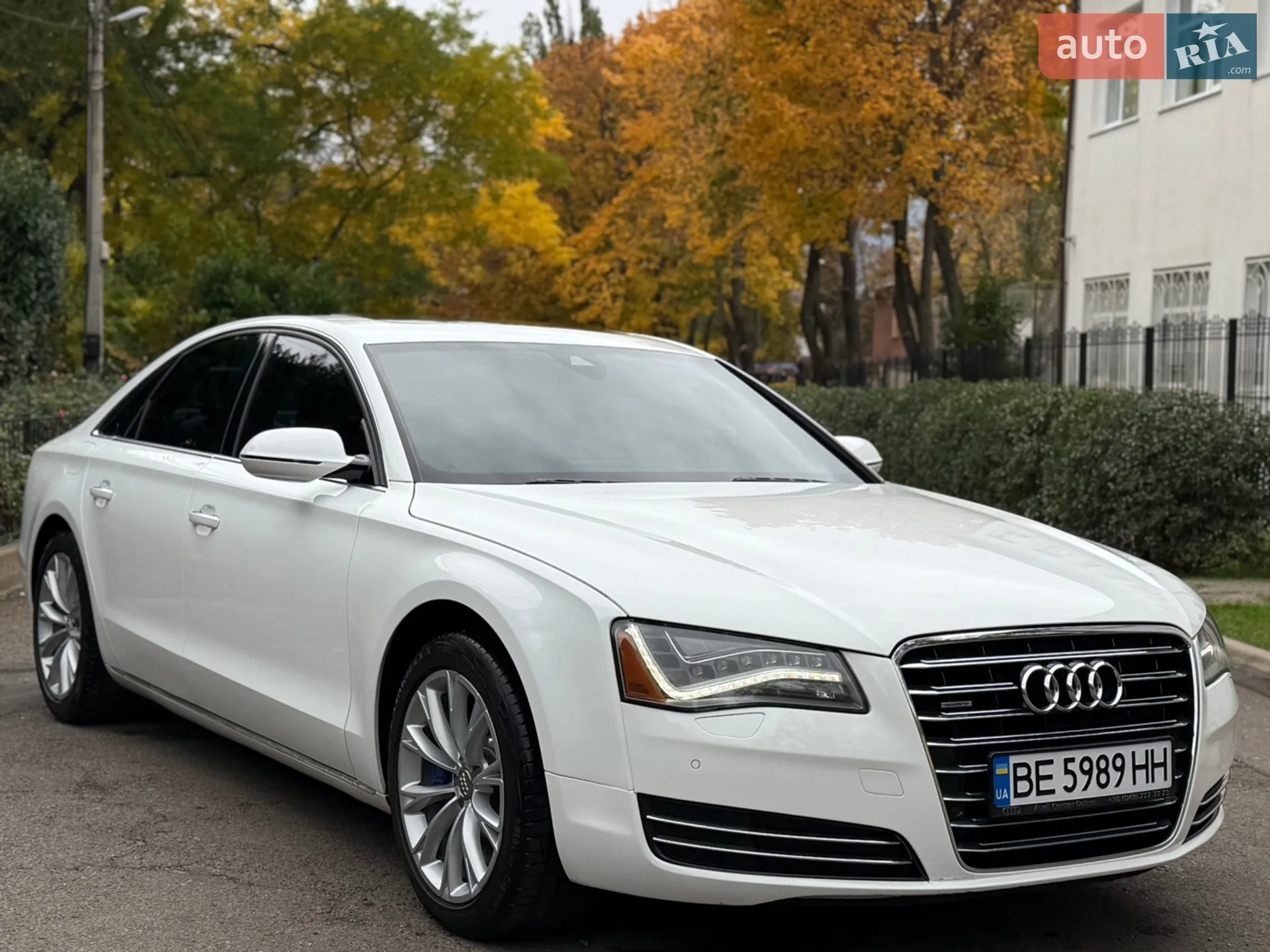 2012 Audi A8 - фото 1