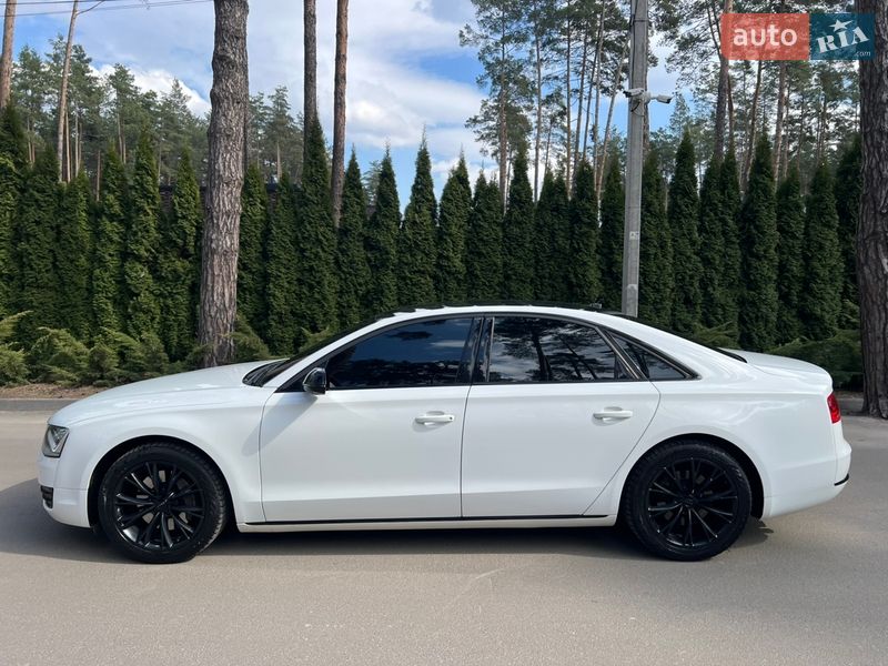 Седан Audi A8 2011 в Києві