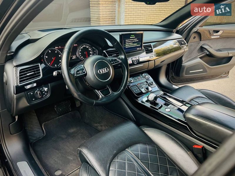 Седан Audi A8 2015 в Киеве
