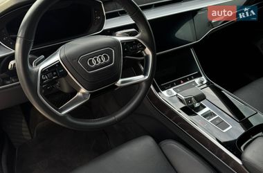 Седан Audi A8 2021 в Виннице