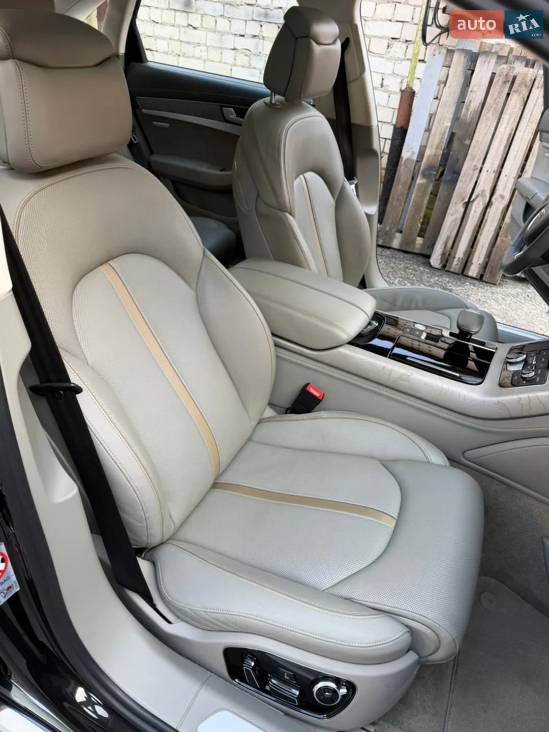 2015 Audi A8 - мініатюра 34