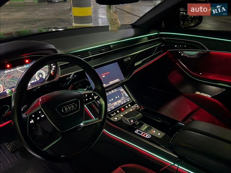 Седан Audi A8 2020 в Киеве