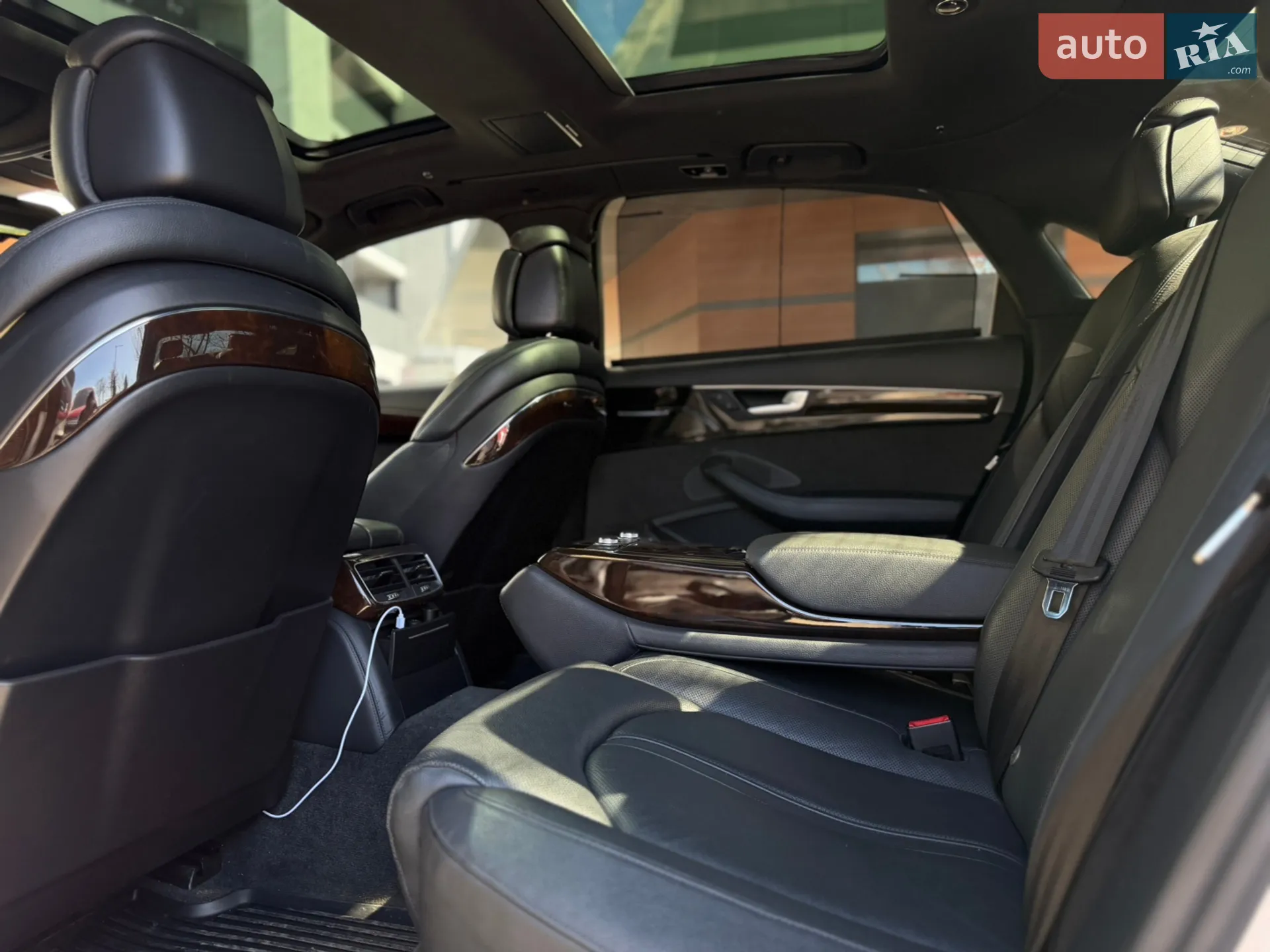 2015 Audi A8 - мініатюра 13