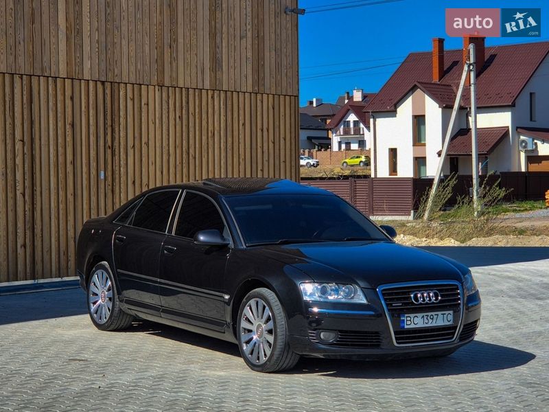 Седан Audi A8 2004 в Львове
