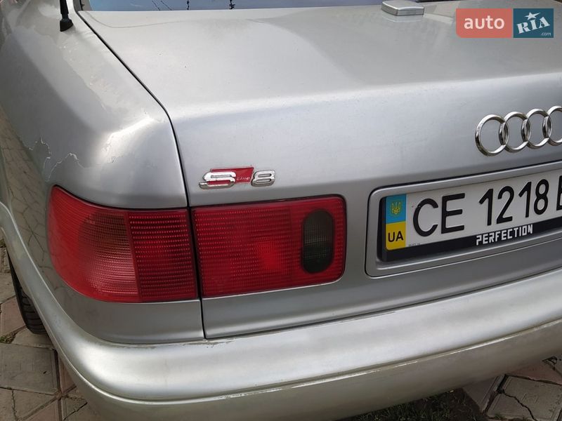 Седан Audi A8 1997 в Чернівцях