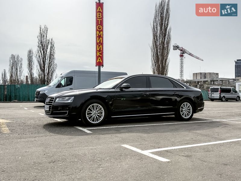 Седан Audi A8 2014 в Киеве