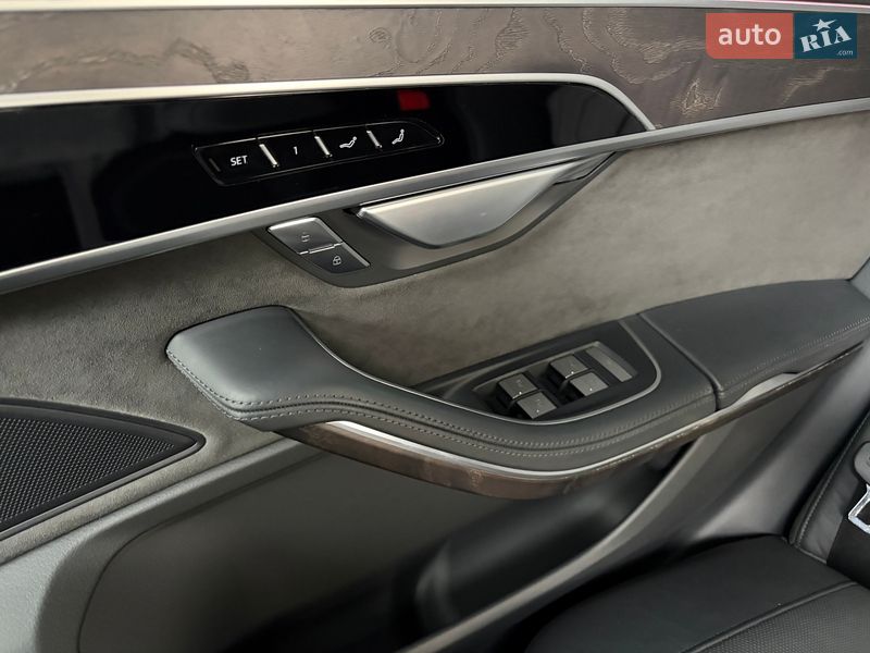 Седан Audi A8 2020 в Києві