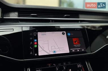 Седан Audi A8 2021 в Львове