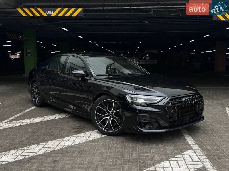 Audi A8 2021