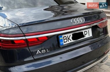 Седан Audi A8 2019 в Львові