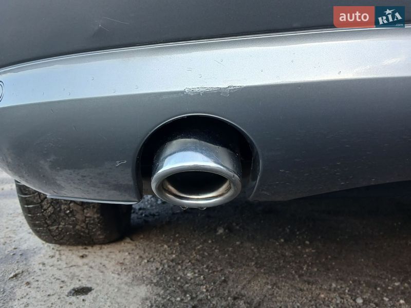 Седан Audi A8 2005 в Нежине