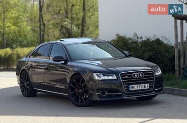 Седан Audi A8 2014 в Ровно
