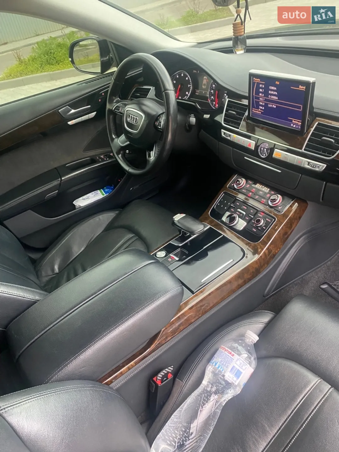 2015 Audi A8 - мініатюра 24