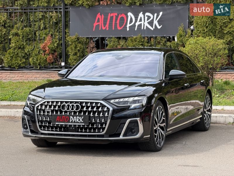 Седан Audi A8 2022 в Киеве