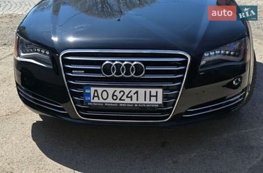 Седан Audi A8 2013 в Мукачево