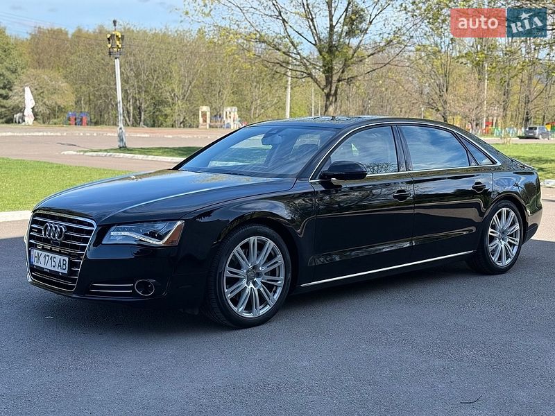 Седан Audi A8 2013 в Рівному
