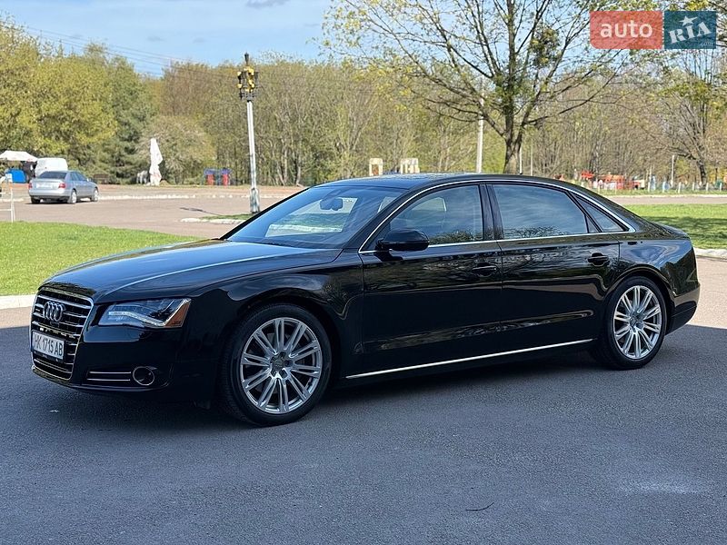 Седан Audi A8 2013 в Рівному