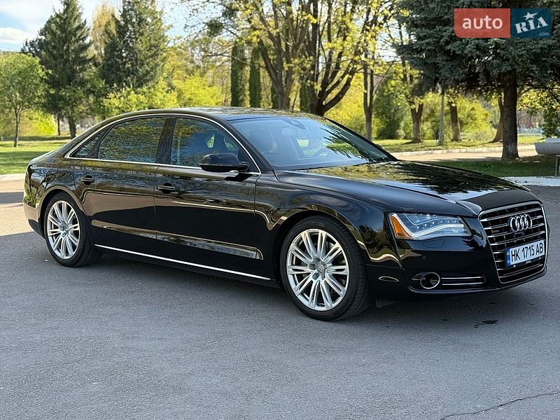 Седан Audi A8 2013 в Рівному