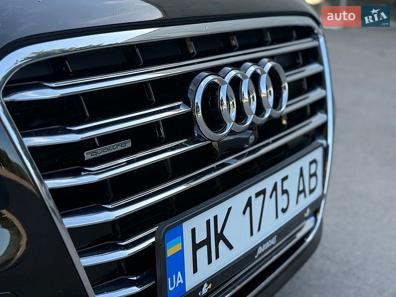 Седан Audi A8 2013 в Рівному