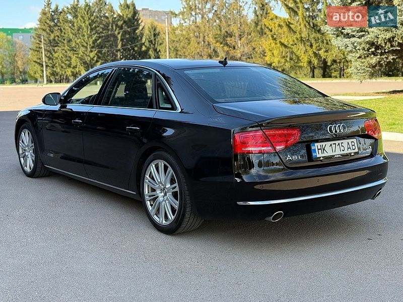 Седан Audi A8 2013 в Рівному