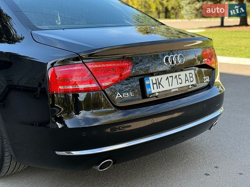 Седан Audi A8 2013 в Рівному