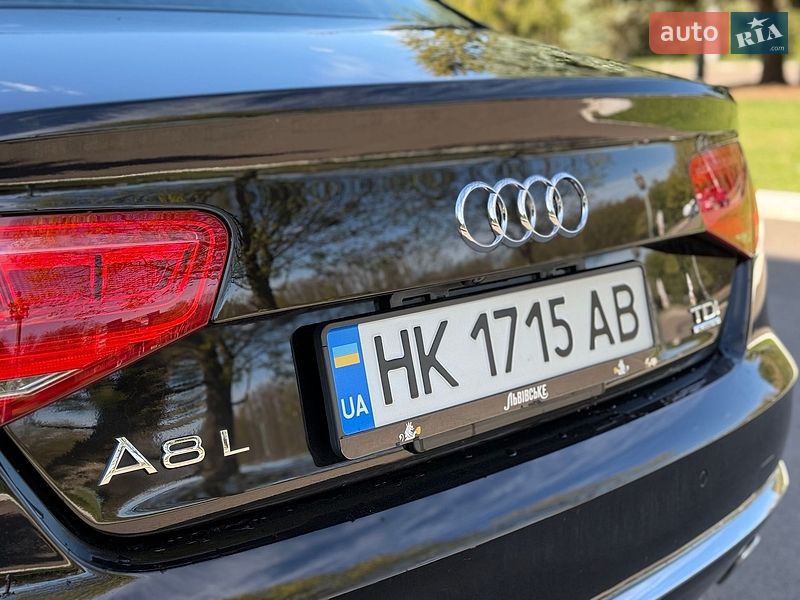 Седан Audi A8 2013 в Рівному