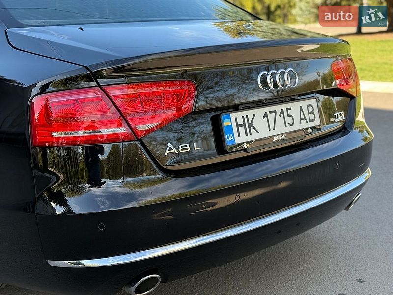 Седан Audi A8 2013 в Рівному