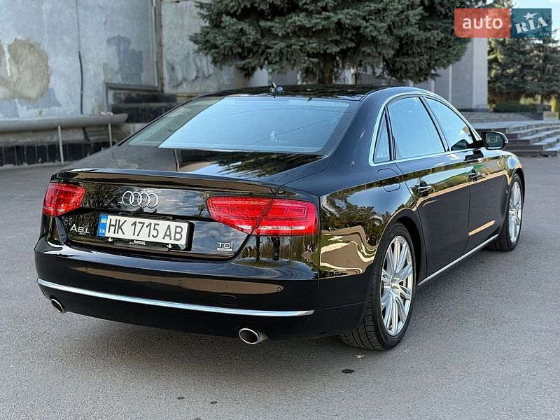 Седан Audi A8 2013 в Рівному