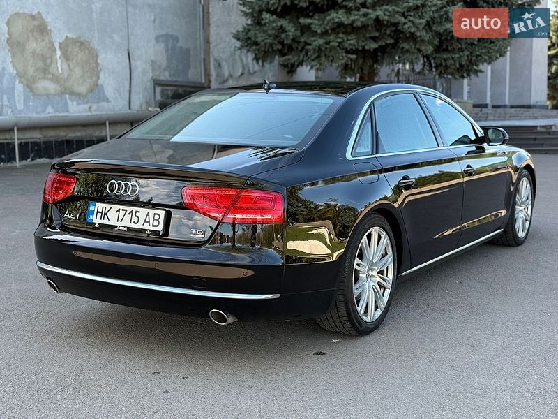Седан Audi A8 2013 в Рівному