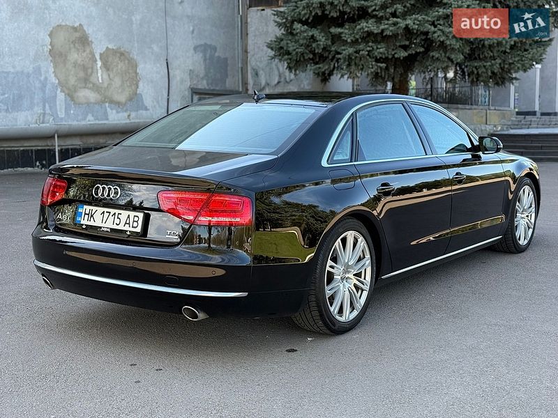 Седан Audi A8 2013 в Рівному