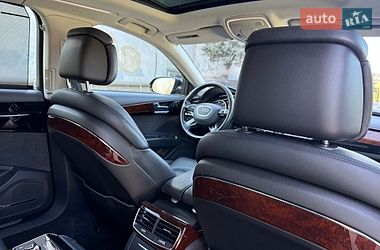 Седан Audi A8 2013 в Рівному