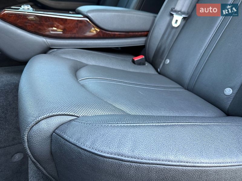 Седан Audi A8 2013 в Рівному
