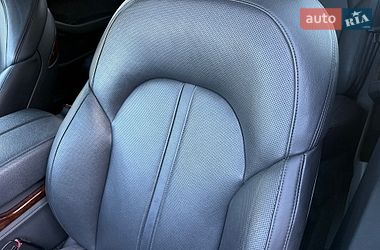 Седан Audi A8 2013 в Рівному