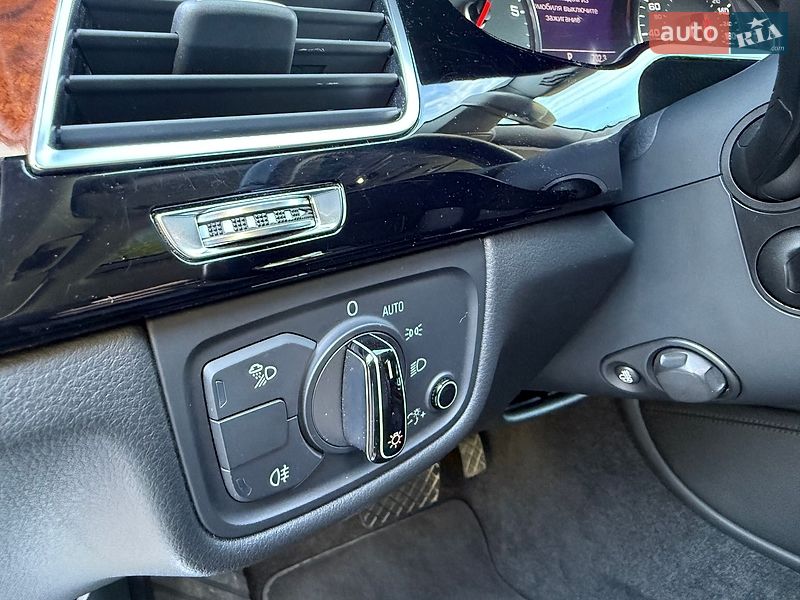 Седан Audi A8 2013 в Рівному