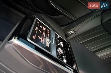 Седан Audi A8 2020 в Києві