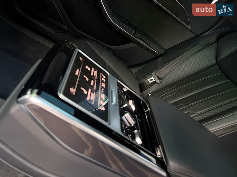 Седан Audi A8 2020 в Києві