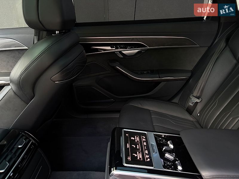 Седан Audi A8 2020 в Києві